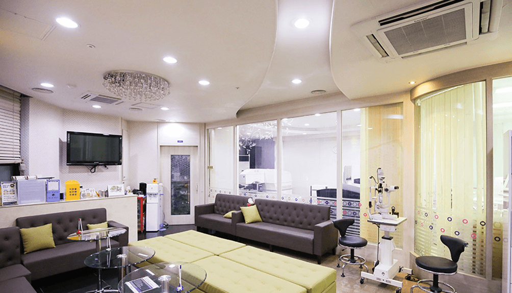 5F Vision correction & retinal surgery (SMILE, LASIK, LASEK)