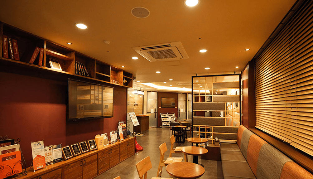 6F Vision correction examination room