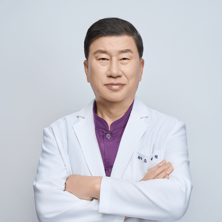 조백현