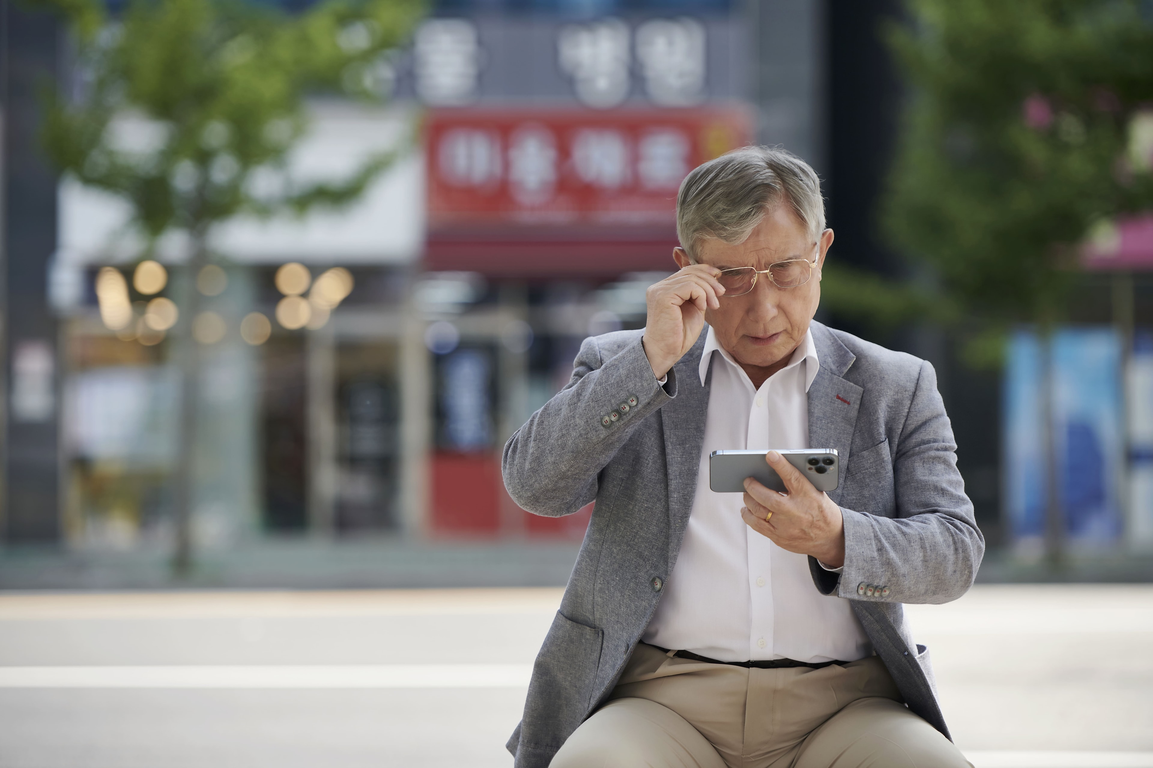 광주노안수술, 노안라식·노안 렌즈삽입술 정리해드립니다